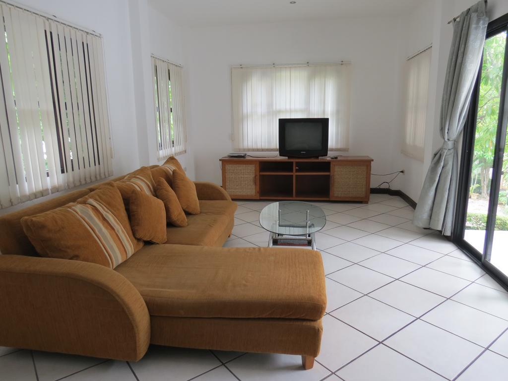 Baan Jasmin Village Choeng Mon Room photo